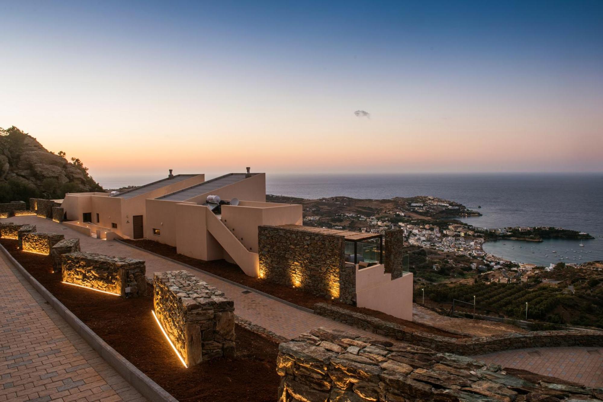 Villa Helios - Elevate Your Senses Айя-Пелагія Екстер'єр фото