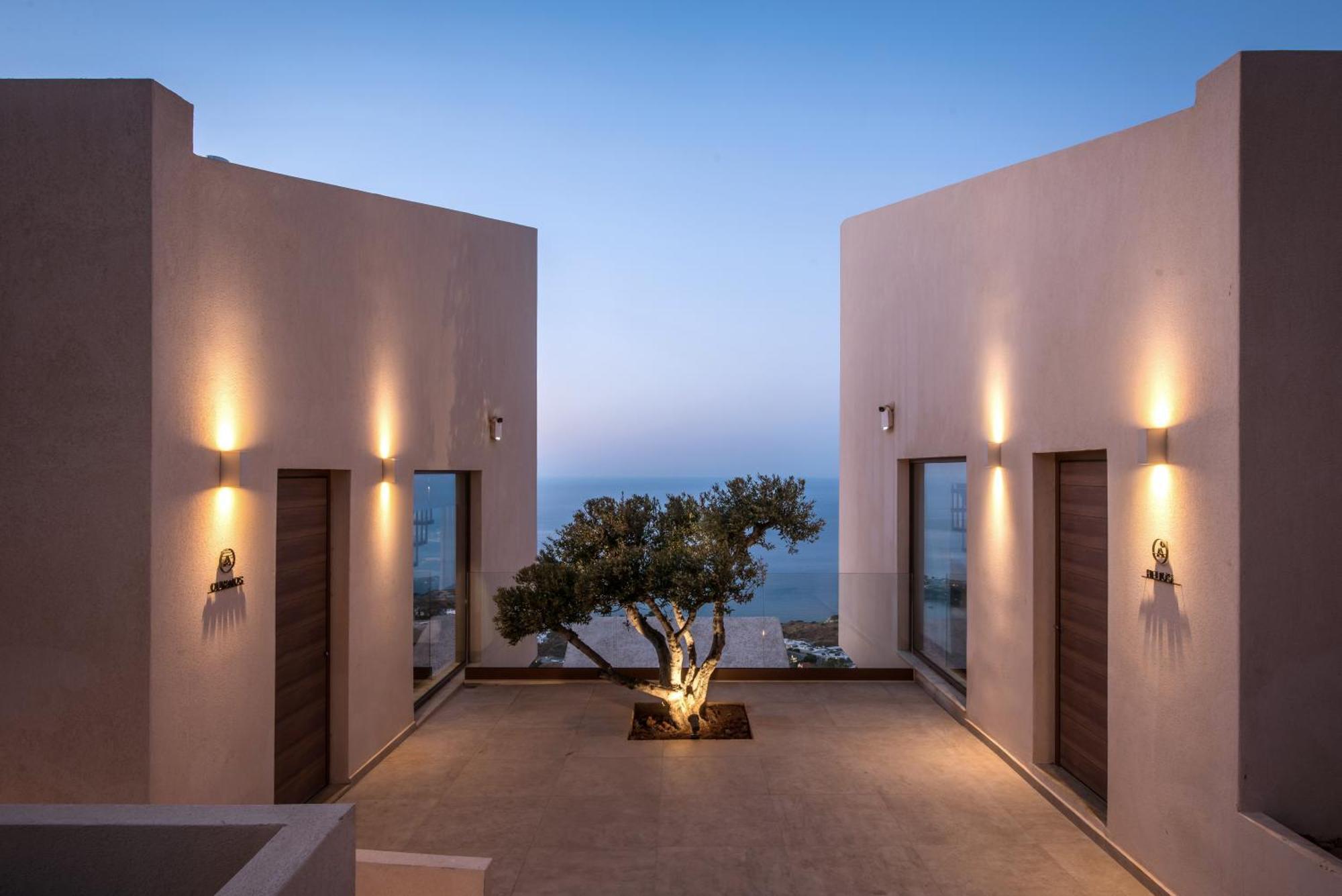 Villa Helios - Elevate Your Senses Айя-Пелагія Екстер'єр фото